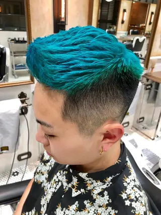 ショート カラー メンズ THE AWESUM所属・メンズスタイル強化中 TONNY（トニー）のヘアスタイル