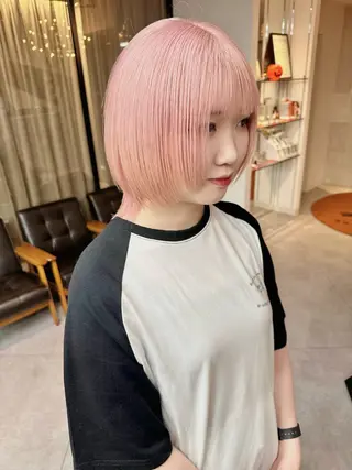 ミディアム カラー ウルフとハイトーン みっちー✂️のヘアスタイル