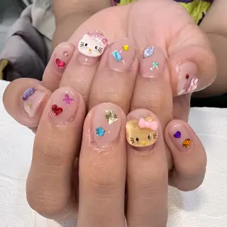 ネイル RIEKO🍒 ワンホン♡推しネイルのネイルデザイン