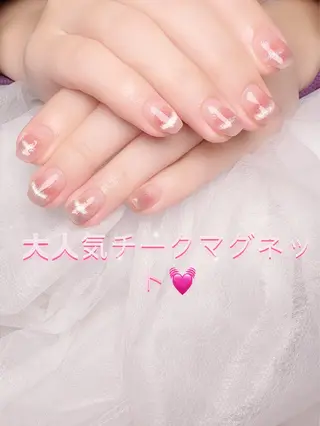 ネイル pink ladyサロン所属・べ にのネイルデザイン