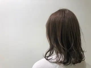 ミディアム 佐々木 碧のヘアスタイル
