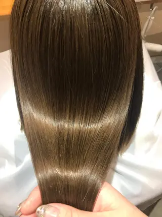 ミディアム カラー 髪質改善×矯正🫧 韓国ヘアasamiのヘアスタイル