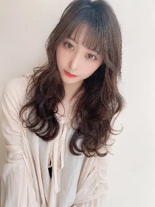 セミロング サロウィン銀座ray店所属・シノヅカ ケンゾーのヘアスタイル