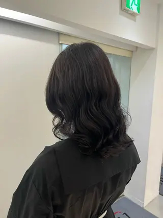 ミディアム パーマ コテ巻き風パーマ 藤澤　知彌のヘアスタイル