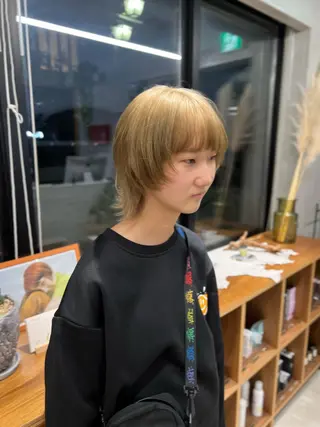 ショート ケアブリーチ/ ハイトーン/牧野のヘアスタイル