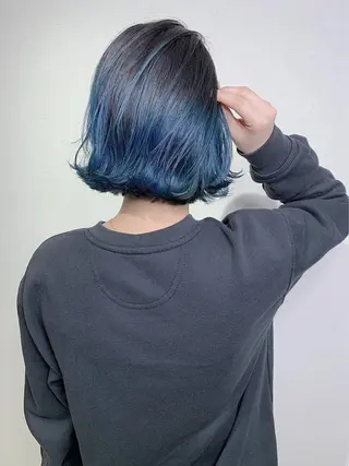 ミディアム カラー _WHITE 難波本店のヘアスタイル