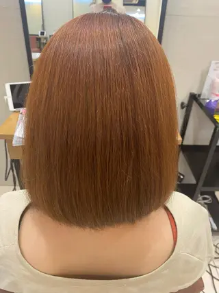 ミディアム あやめ【顔まわり/レ イヤー/柔らかカラ】のヘアスタイル