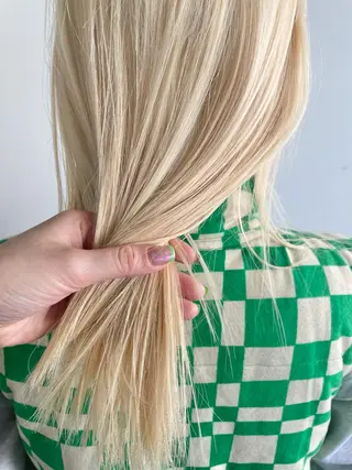 ミディアム カラー yurika☁️ 似合わせ｜レイヤーのヘアスタイル