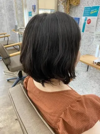 カラー 透明感のあるカラーが 得意／長谷川 健太のヘアスタイル