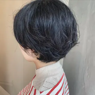 ショート パーマ やまもと さえのヘアスタイル