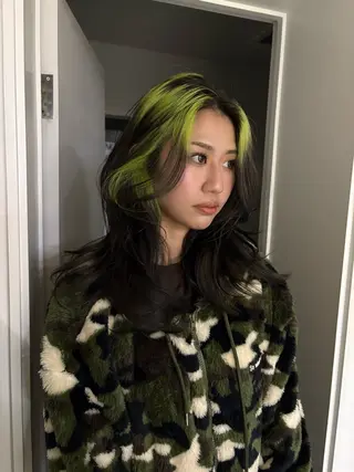 セミロング Zoey kannaのヘアスタイル