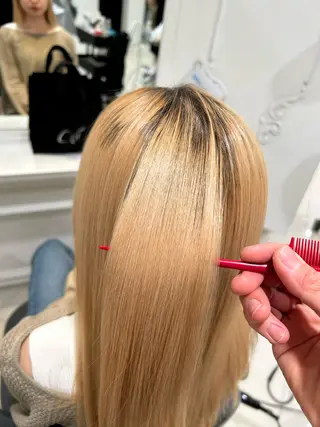 セミロング 伊熊 杏花のヘアスタイル