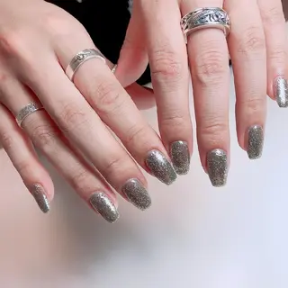 ミディアム ネイル ☺︎山部 志麻☺︎のネイルデザイン