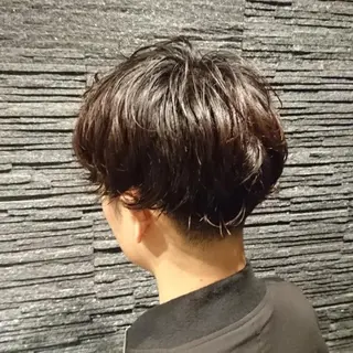 パーマ セミロング Brotokyo BARBERSHOP 銀座店所属・BroTokyo マルのヘアスタイル
