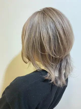 カラー 茅ヶ崎/ハイライト/ ハイトーン/関口実華のヘアスタイル