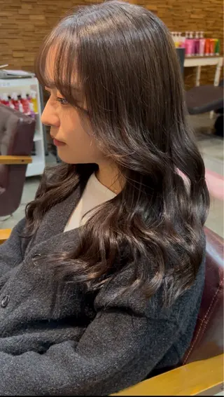 ミディアム カラー little  porto所属・透明感・艶感 小坂隼斗のヘアスタイル