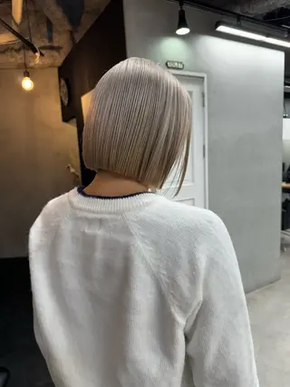 ショート Rico / bob/グレージュのヘアスタイル