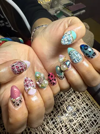 ネイル 艶々の美爪を〜 【リリアーナ】のネイルデザイン