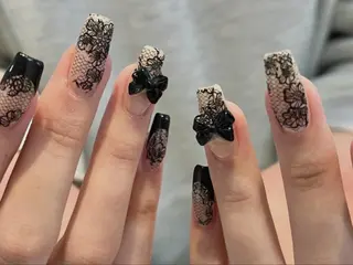 ネイル Rainrain💧 パーツ豊富、やり放題のネイルデザイン