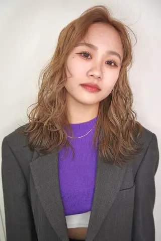 セミロング カラー ニシウエ ヒロキのヘアスタイル