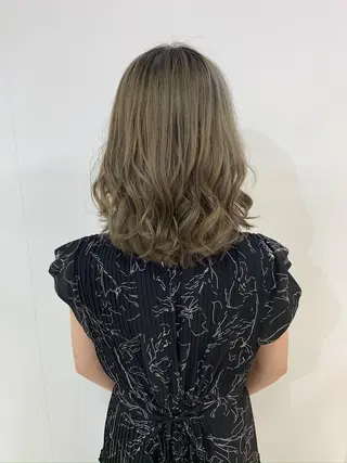 ミディアム 栄永 涼のヘアスタイル