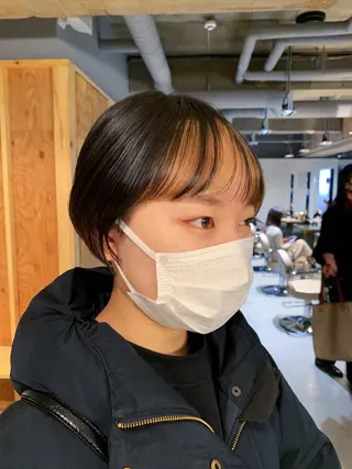 ショート カラー よしだ とおいのヘアスタイル