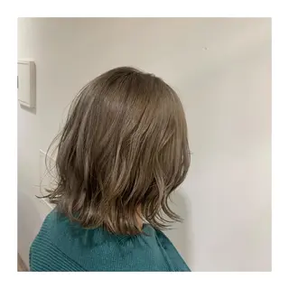 ミディアム カラー あべ ゆうかのヘアスタイル
