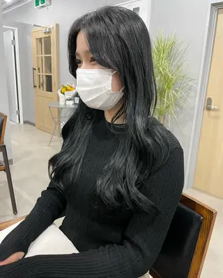 ロング カラー 🌬️attrait 髪質改善/個室サロンのヘアスタイル