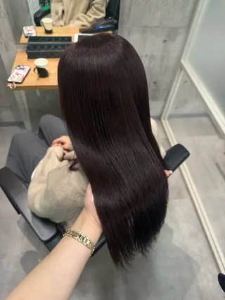 セミロング ayano /レイヤー/艶カラーのヘアスタイル