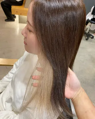 セミロング カラー 🩷🍭中津・梅田 エリア🍬💜のヘアスタイル