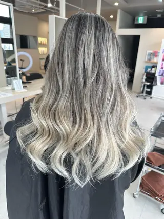 ロング カラー パーマ ヘアアレンジ マツエク・マツパ アイブロウ 井上 一平のヘアスタイル