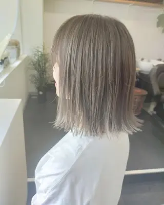 ミディアム JIL BLAN 京都所属・RU RIのヘアスタイル