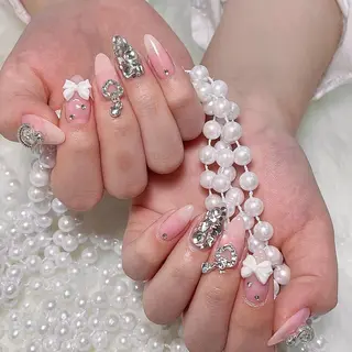 ネイル yui 💜のネイルデザイン