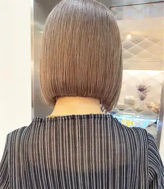 カラー ツガミ リナのヘアスタイル