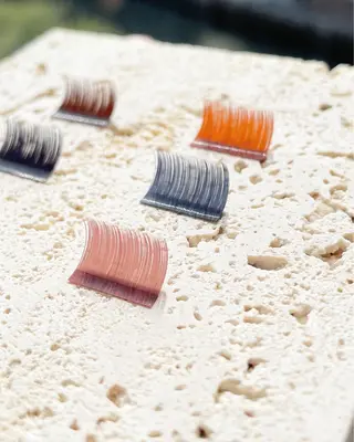 マツエク・マツパ アイブロウ SALON VILLAGE Yokohama所属・横浜アイリスト 藍田のマツエク・マツパデザイン