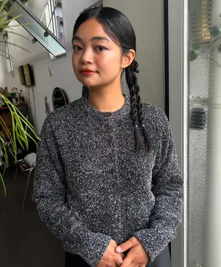 カラー ロング ヘアアレンジ qiie ワンカラー ダブルカラーのヘアスタイル