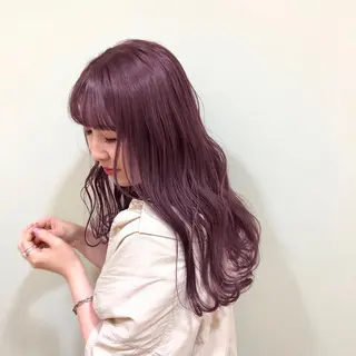 ロング カラー ANNA /艶髪/ハイトーンのヘアスタイル