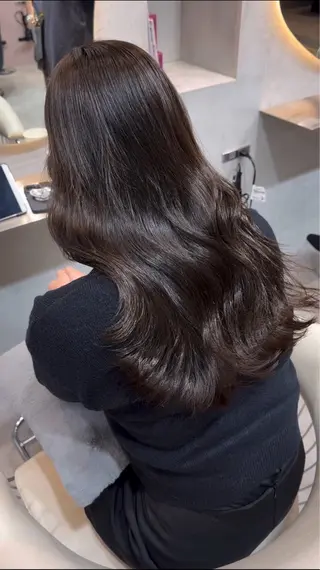 セミロング カラー ヘアアレンジ 🔶似合わせセンター パート/ヤス🔶のヘアスタイル