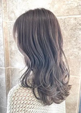 セミロング カラー 《Zina札幌大通》 Hinano🐻のヘアスタイル