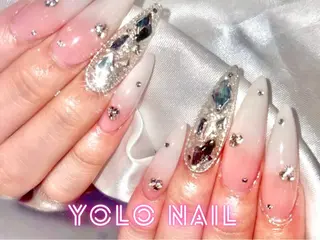 ネイル YOLONAIL心斎橋店所属・田本 和音のネイルデザイン