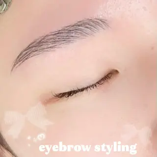 アイブロウ GO TODAY シェアサロン 新宿Aura店所属・ᴇʏᴇ ʟɪsᴛ❤︎ ᴋᴀɴᴀのマツエク・マツパデザイン