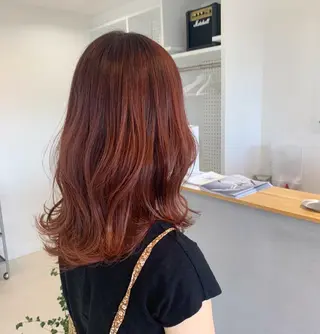 セミロング カドムラ モエのヘアスタイル