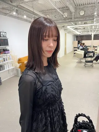 ミディアム カラー 阪本 桃のヘアスタイル
