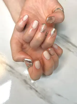 ショート ネイリスト シンのネイルデザイン