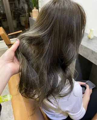 ロング カラー iroha/ n.w.h🎀のヘアスタイル