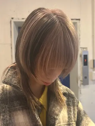 ミディアム カラー RIN/韓国ヘア レイヤーカットのヘアスタイル