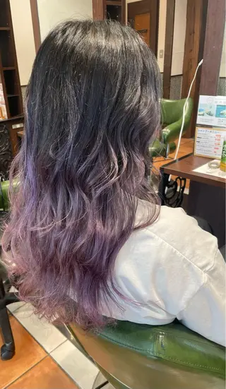 ロング カラーリスト菅澤 岳のヘアスタイル