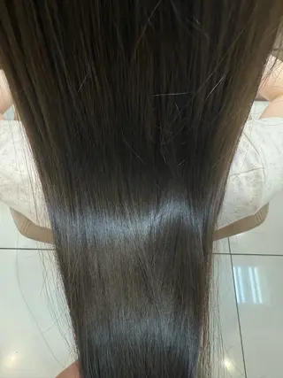 カラー 吉田 愛子のヘアスタイル