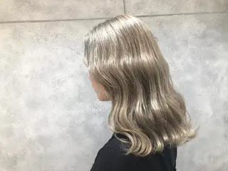 セミロング カラー ベージュ指名No1 加賀詩織のヘアスタイル