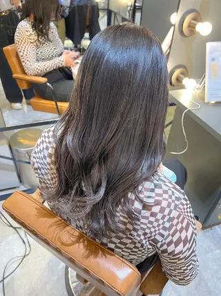 ロング カラー ノイシキ サキのヘアスタイル